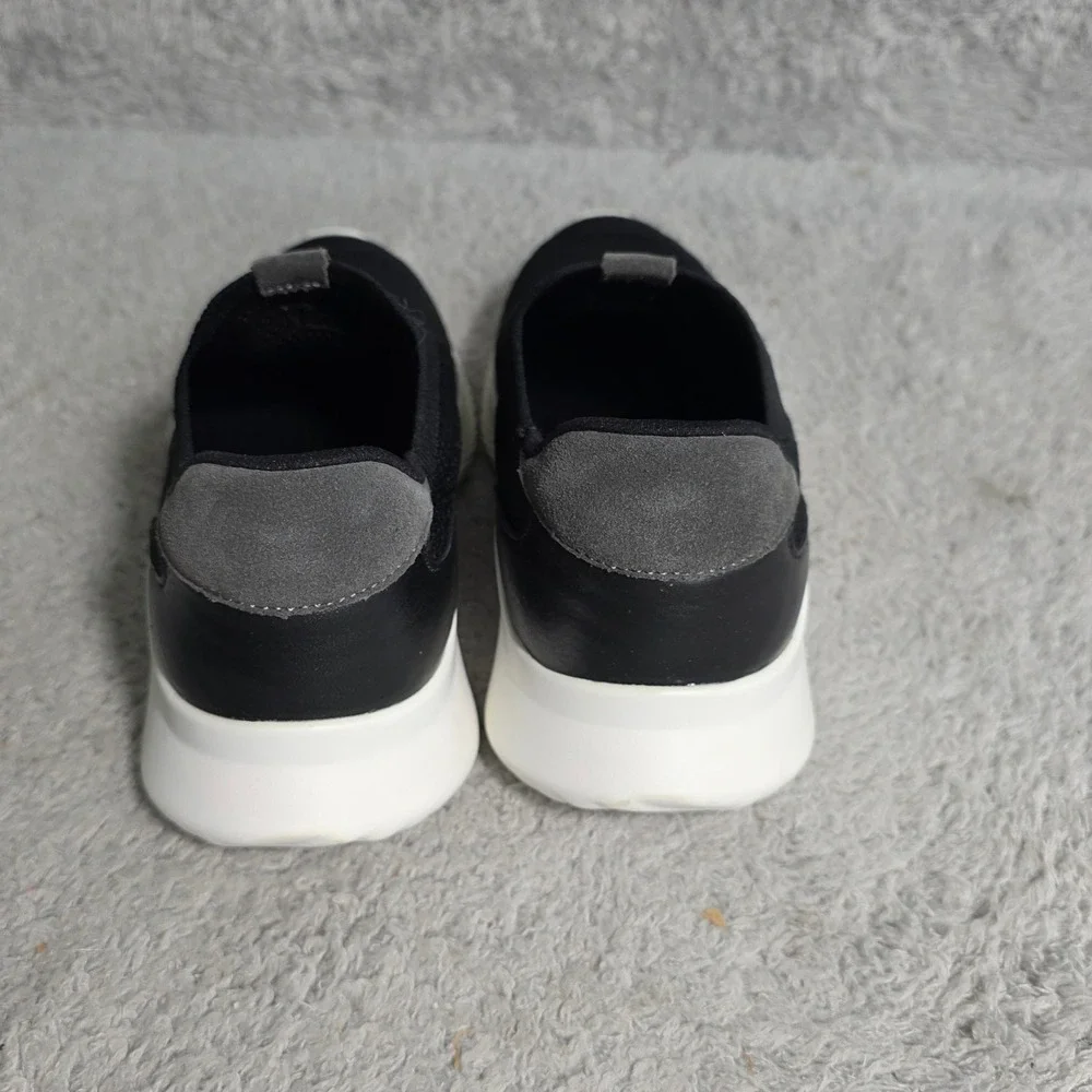 Naturalizer Emerge Leather & Knit Slip On Sneakers‎ Black Wide Width 8W NEW
